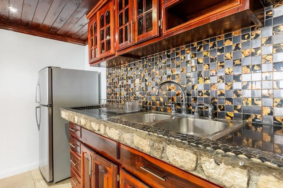 Guest house Water Lovers Paradise! Ocho Rios